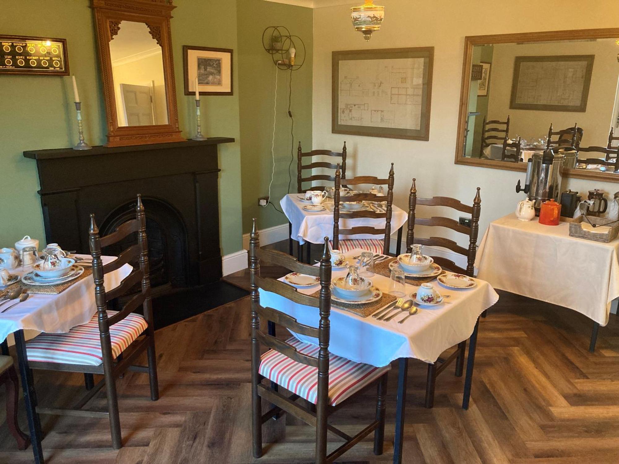 Penyvoel Hall Llanymynech エクステリア 写真